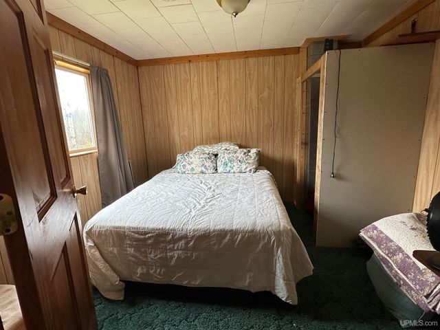 680 Johnson Road, Wakefield, MI 49968