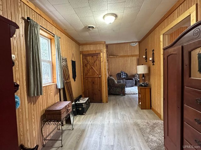 680 Johnson Road, Wakefield, MI 49968