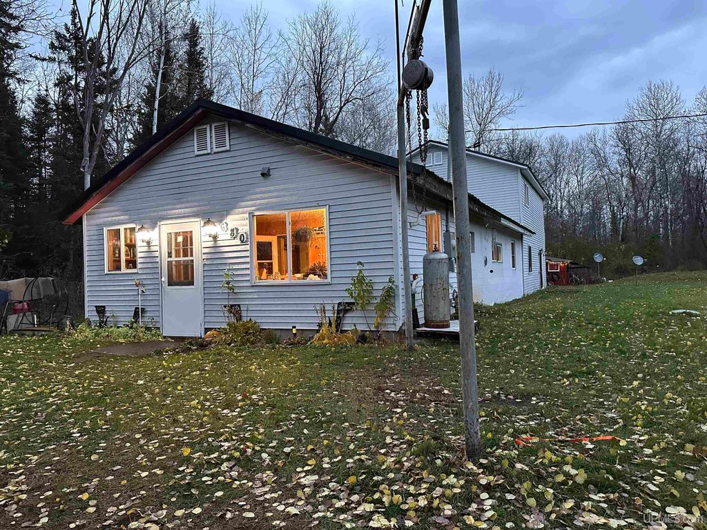 680 Johnson Road, Wakefield, MI 49968