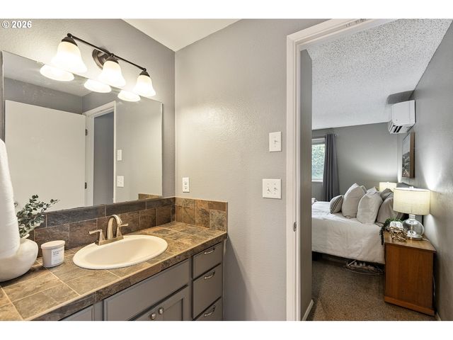 624 Sw 1ST Ct, Battle Ground, WA 98604