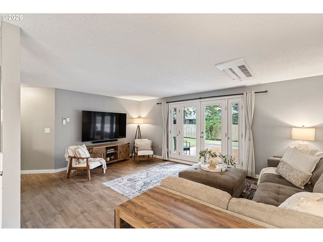 624 Sw 1ST Ct, Battle Ground, WA 98604