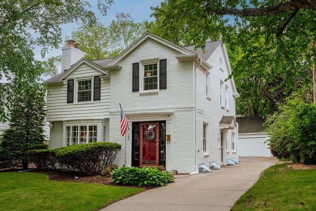165 85th STREET, Wauwatosa, WI 53226