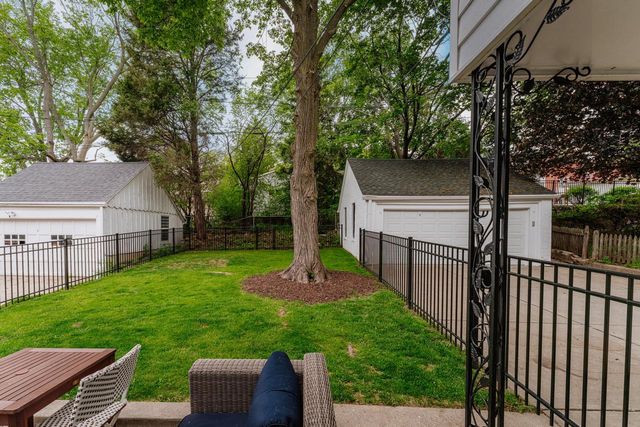 165 85th STREET, Wauwatosa, WI 53226