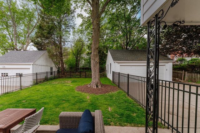 165 N 85th STREET, Wauwatosa, WI 53226