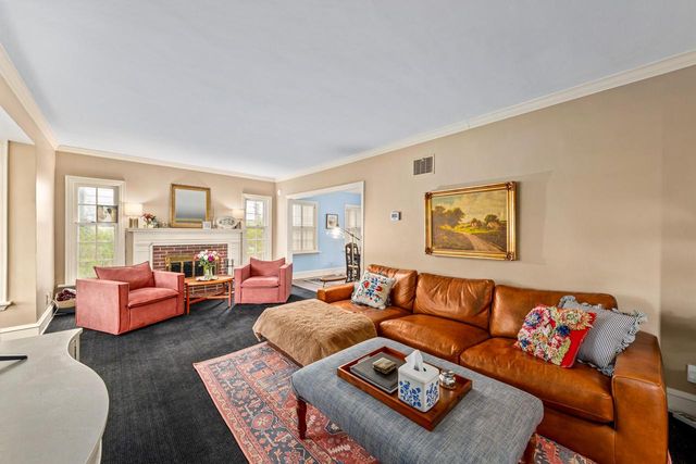 165 85th STREET, Wauwatosa, WI 53226