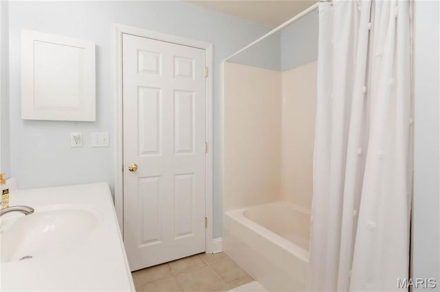 1973 Dogwood Trail, Collinsville, IL 62234