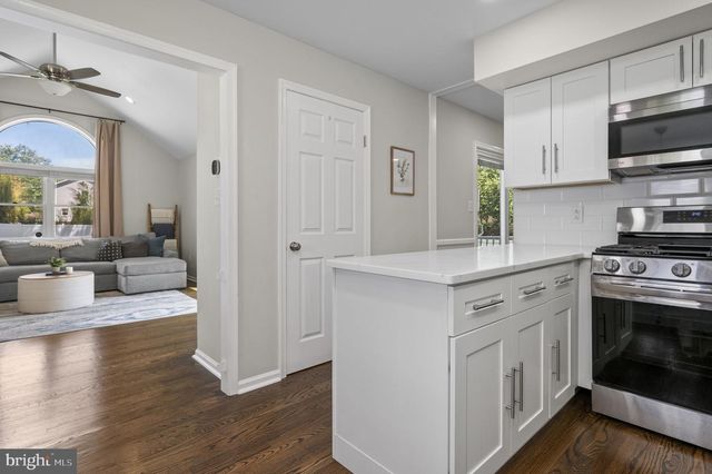 1140 VILLANOVA AVE, Swarthmore, PA 19081