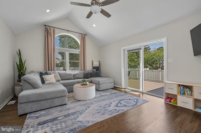 1140 VILLANOVA AVE, Swarthmore, PA 19081