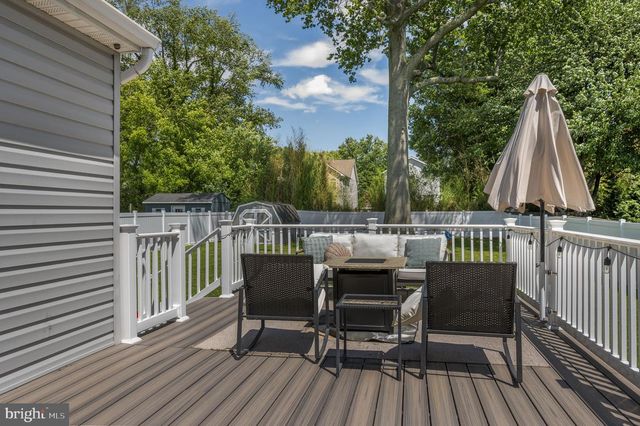 1140 VILLANOVA AVE, Swarthmore, PA 19081
