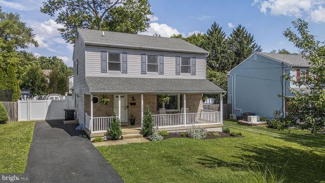 1140 VILLANOVA AVE, Swarthmore, PA 19081