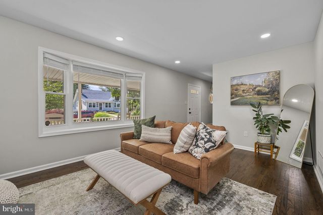 1140 VILLANOVA AVE, Swarthmore, PA 19081