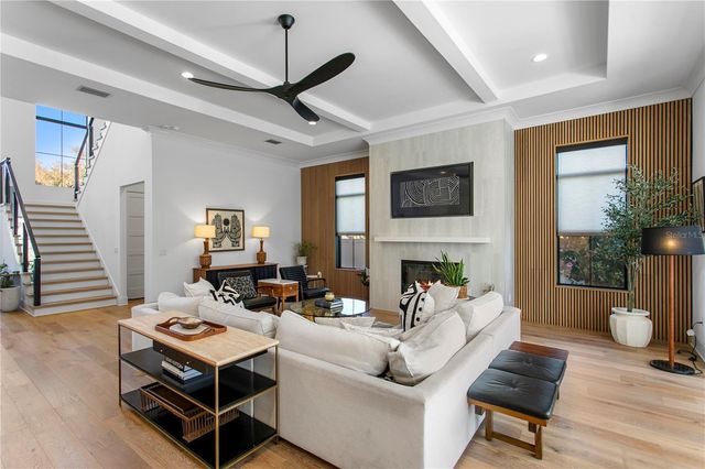 4304 W JETTON AVENUE, Tampa, FL 33629