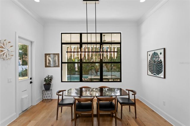 4304 W JETTON AVENUE, Tampa, FL 33629