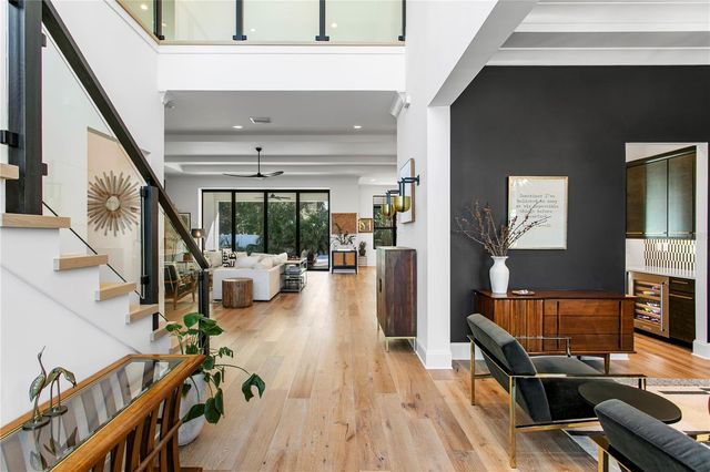 4304 W JETTON AVENUE, Tampa, FL 33629