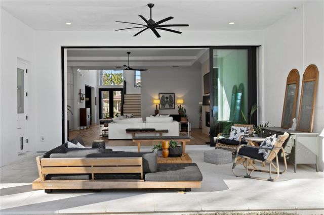 4304 W JETTON AVENUE, Tampa, FL 33629