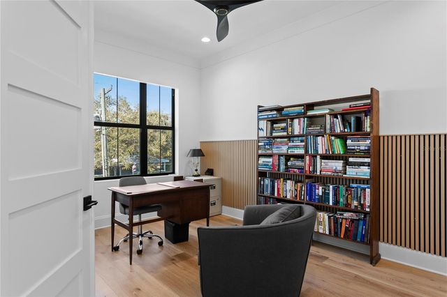 4304 W JETTON AVENUE, Tampa, FL 33629