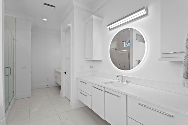 4304 W JETTON AVENUE, Tampa, FL 33629