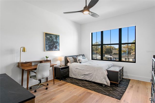 4304 W JETTON AVENUE, Tampa, FL 33629