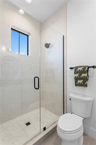 4304 W JETTON AVENUE, Tampa, FL 33629