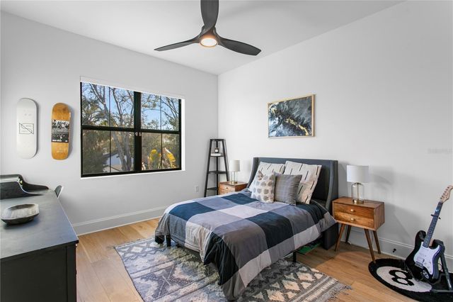 4304 W JETTON AVENUE, Tampa, FL 33629