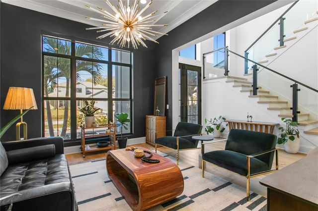 4304 W JETTON AVENUE, Tampa, FL 33629