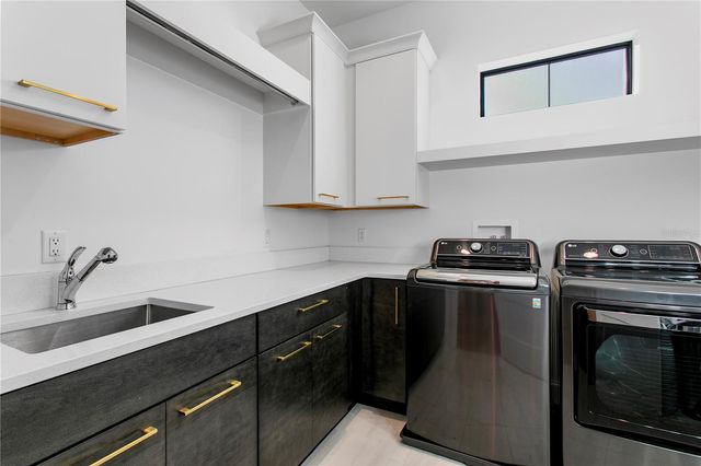 4304 W JETTON AVENUE, Tampa, FL 33629