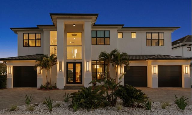 4304 W JETTON AVENUE, Tampa, FL 33629