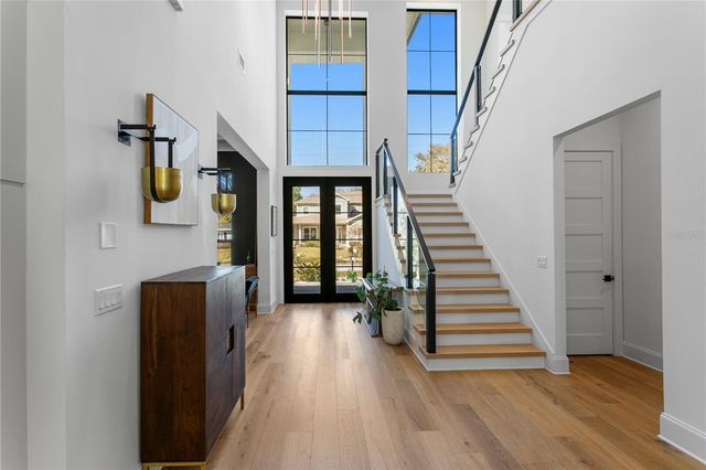 4304 W JETTON AVENUE, Tampa, FL 33629