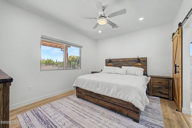 701 E Vía Entrada, Tucson, AZ 85718