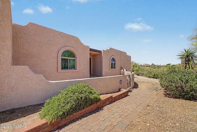 701 E Vía Entrada, Tucson, AZ 85718