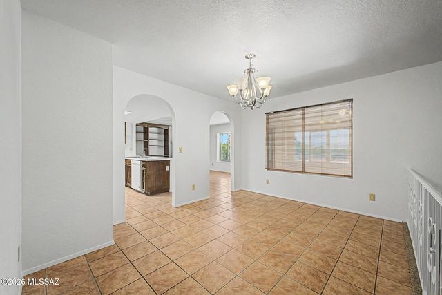 701 E Vía Entrada, Tucson, AZ 85718