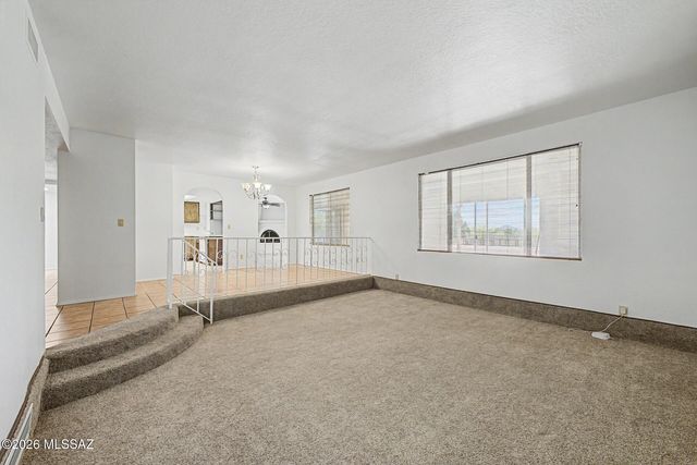 701 E Vía Entrada, Tucson, AZ 85718