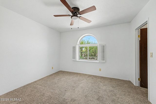 701 E Vía Entrada, Tucson, AZ 85718