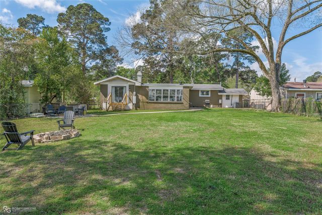 7204 S Lakeshore Drive, Shreveport, LA 71119