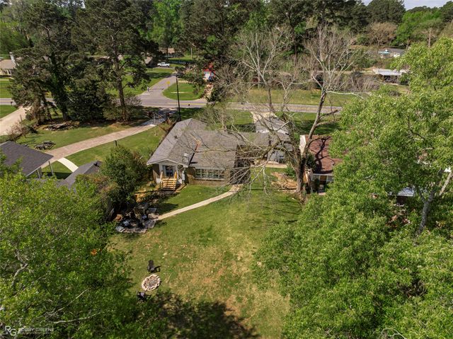 7204 S Lakeshore Drive, Shreveport, LA 71119