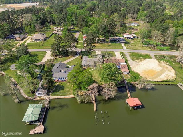 7204 S Lakeshore Drive, Shreveport, LA 71119