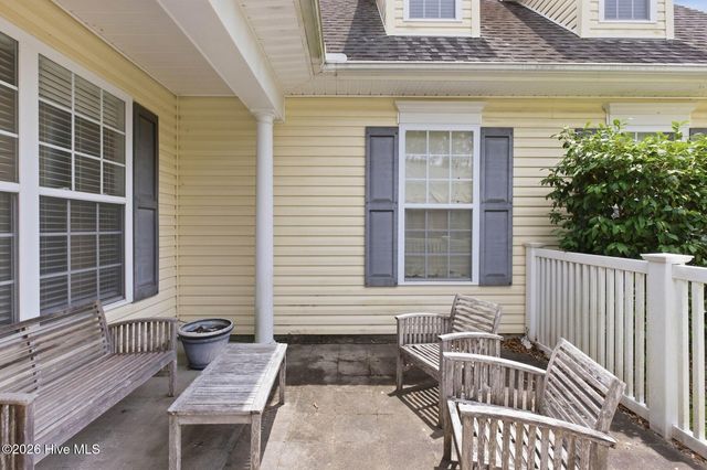 714 E Pipers Glen, Shallotte, NC 28470