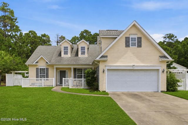 714 E Pipers Glen, Shallotte, NC 28470