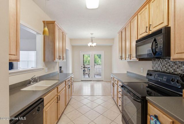 714 E Pipers Glen, Shallotte, NC 28470