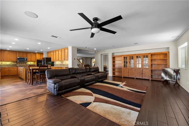 32810 The Old Road, Castaic, CA 91384