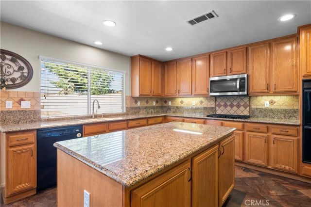 32810 The Old Road, Castaic, CA 91384