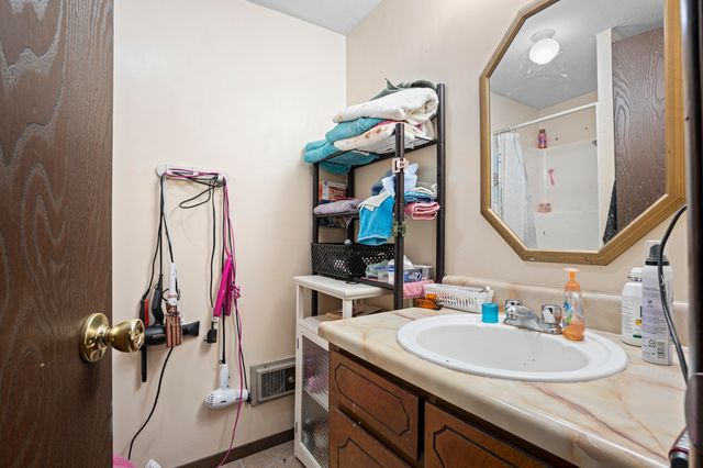 886 Hart Circle, Noel, MO 64854