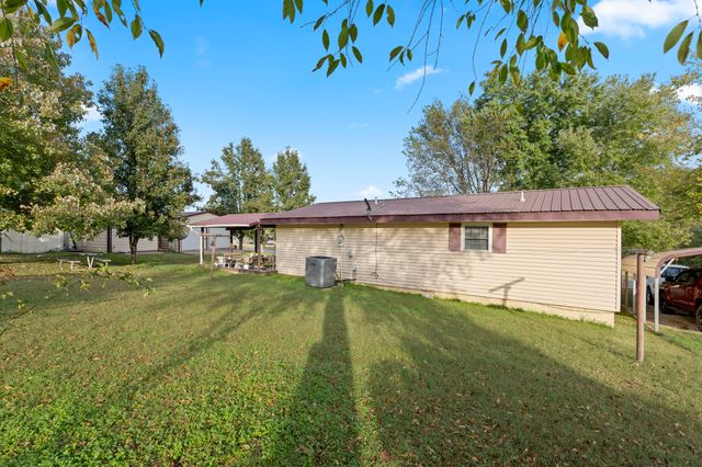 886 Hart Circle, Noel, MO 64854