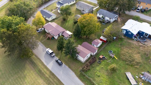 886 Hart Circle, Noel, MO 64854