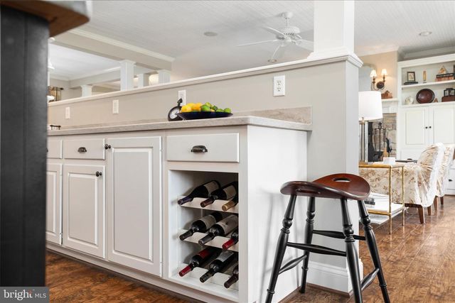 496 CLARY RD, Strasburg, VA 22657