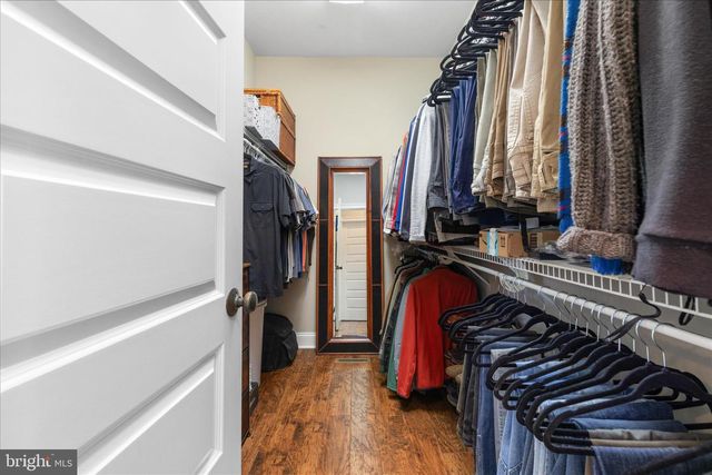 496 CLARY RD, Strasburg, VA 22657