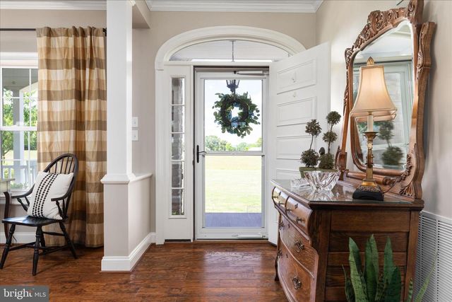 496 CLARY RD, Strasburg, VA 22657