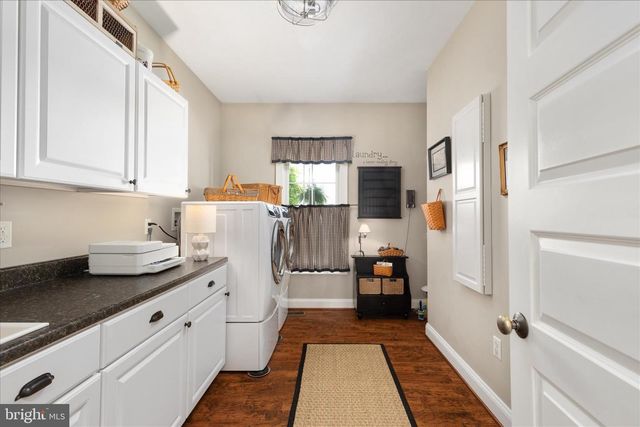 496 CLARY RD, Strasburg, VA 22657