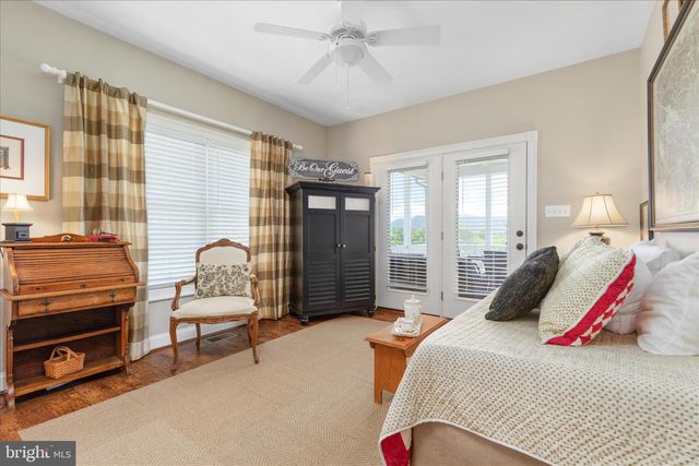 496 CLARY RD, Strasburg, VA 22657