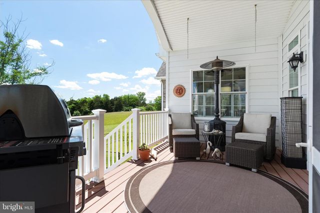 496 CLARY RD, Strasburg, VA 22657